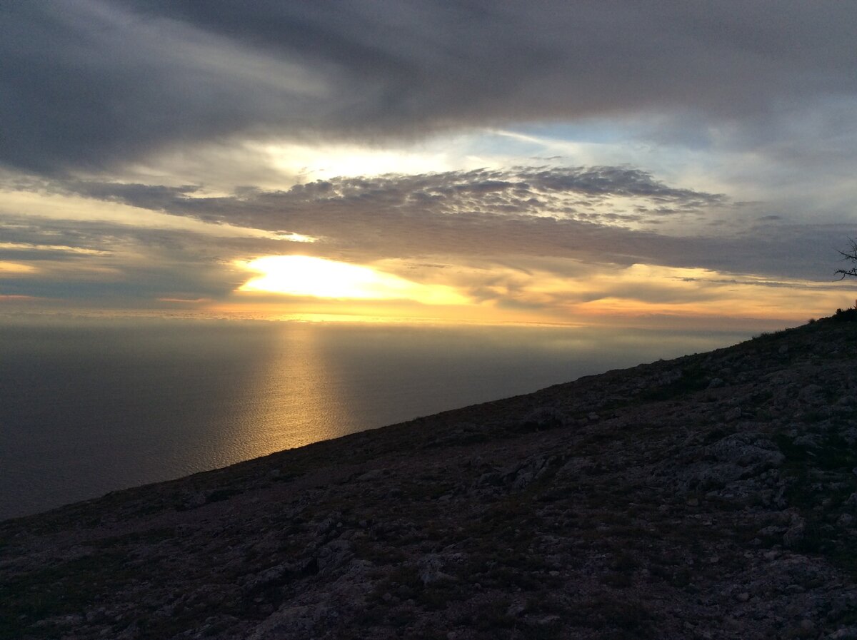 Закат над морем, вид с Ильяс-Кая