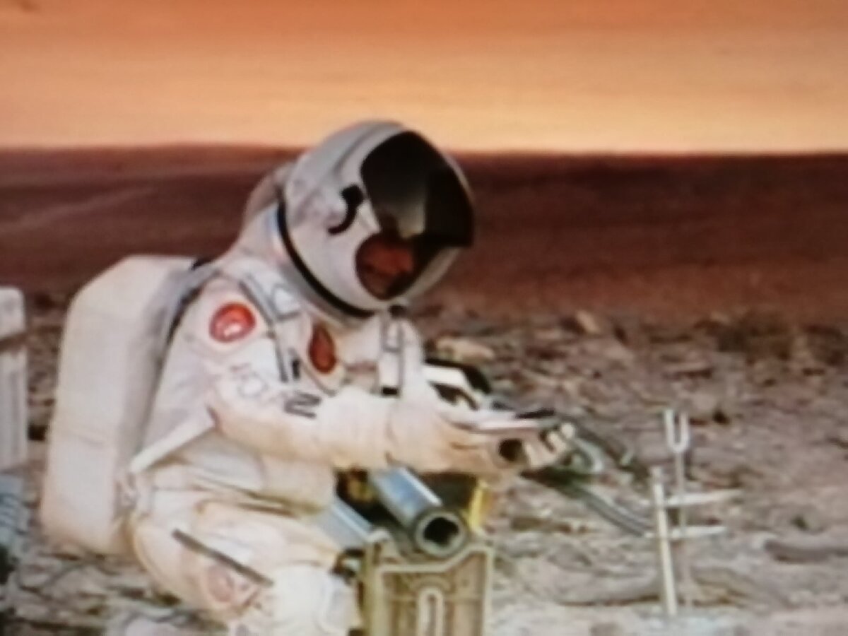 Кадр из фильма "Последние дни на Марсе" (2013)
