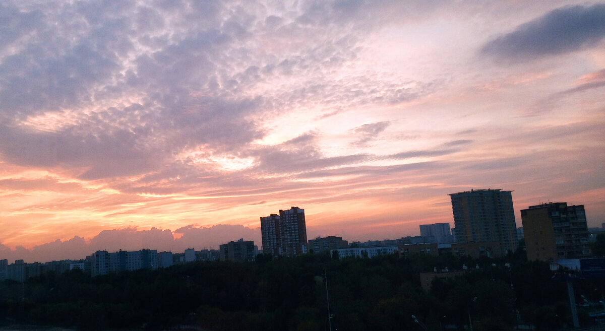 Закат. Просто закат. Вид из окна. Вид мой. Окно моë. Закат для всех. Фото моë. 