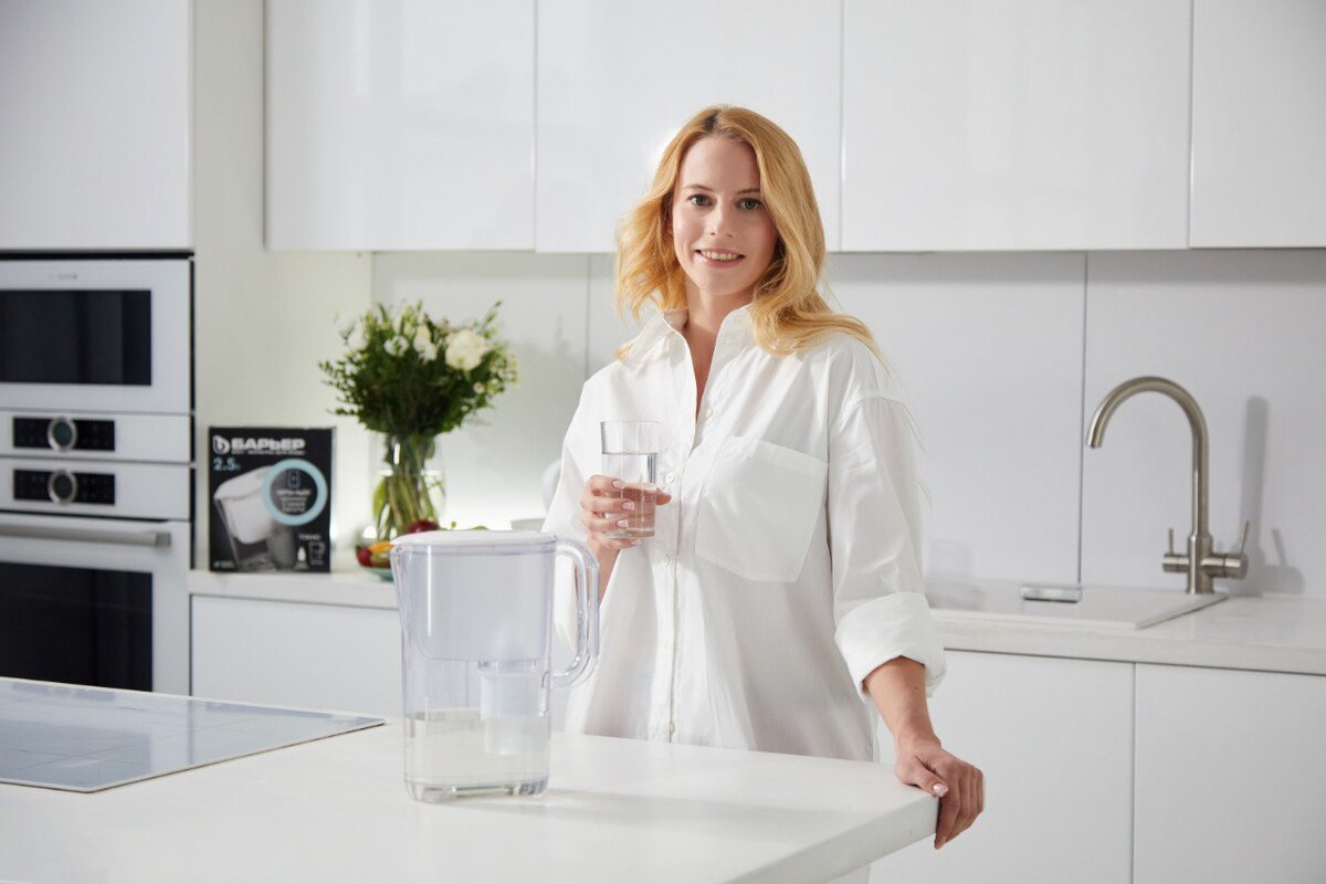 Во всех фильтр-кувшинах БАРЬЕР есть специальные кассеты — они содержат активированный уголь. Именно он не дает попасть антибиотикам в воду, которую вы будете пить