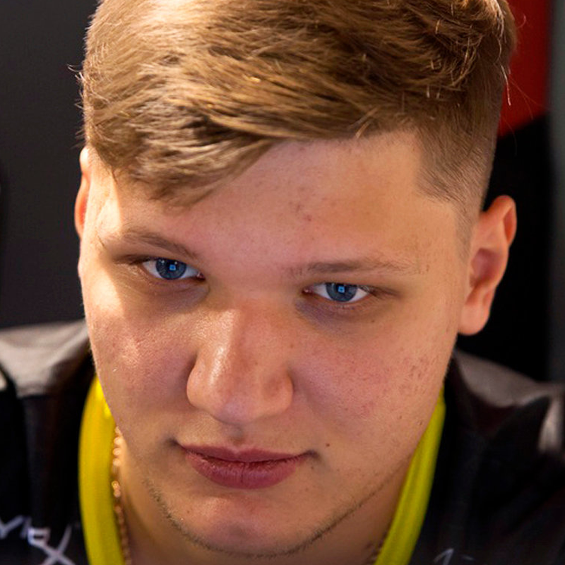 
Александр s1mple Костылев:«Игроки этой команды видели каждое моё перемещение, играли с радар-хаком и испортили мне рейтинг. Я помню тот матч. Мне казалось, что я не в форме, а соперники читают каждое моё передвижение на Mirage — куда бы я ни пошёл. Они в начале раунда бросали в меня флешку, я не мог остановить их агрессию».