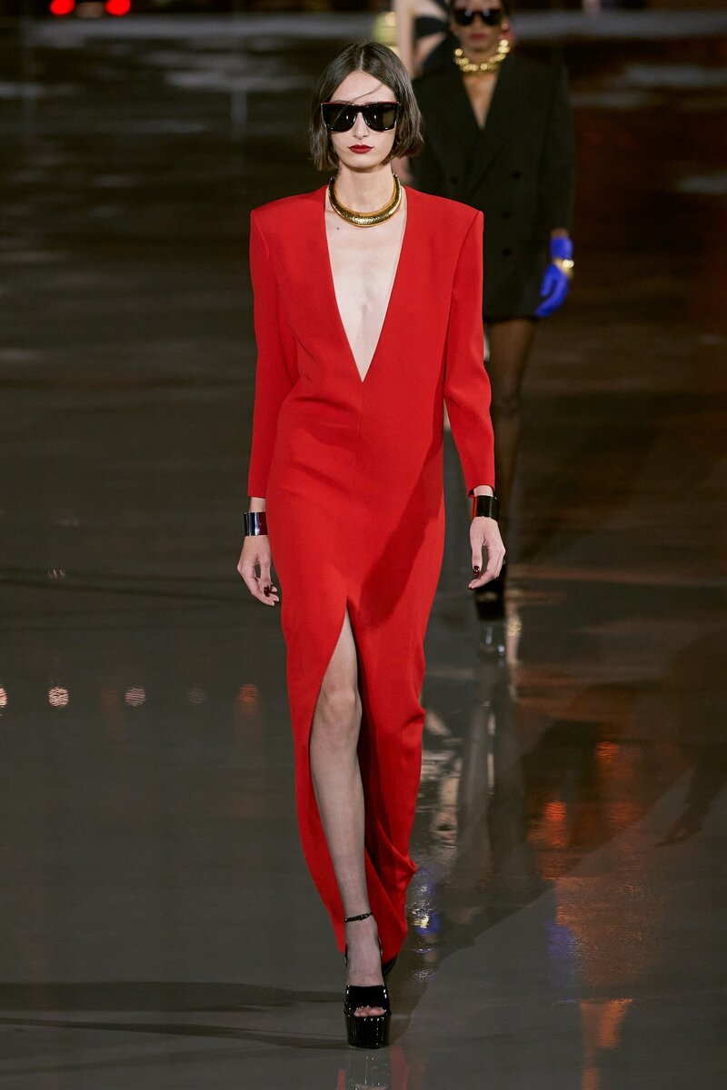 Saint Laurent весна-лето 2022