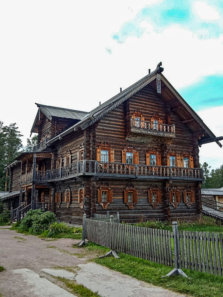 Дом купца Костина из дер. Верховье, Великая губа Заонежье, 1871г. 