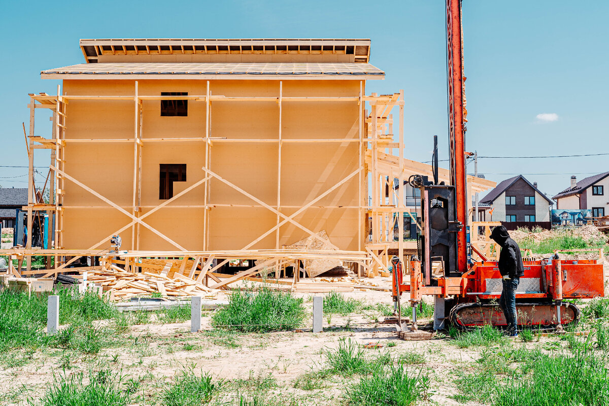 Установка ж/б свайного забивного фундамента