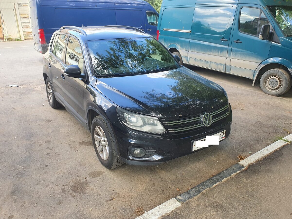 Уж сколько Tiguanов было озвучено, но тут всё пошло по другому хоть и часто встречающемуся пути