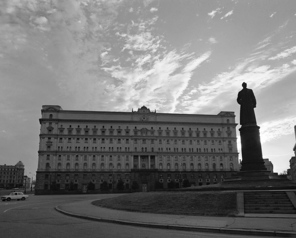 Москва. Май 1990 г. Площадь Дзержинского. Фото: Андрей Соловьев / ТАСС