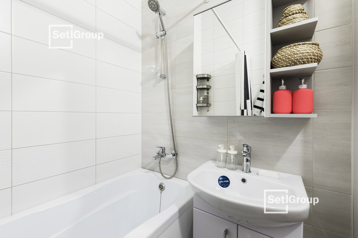 Мебель и технику дополняют аксессуары 