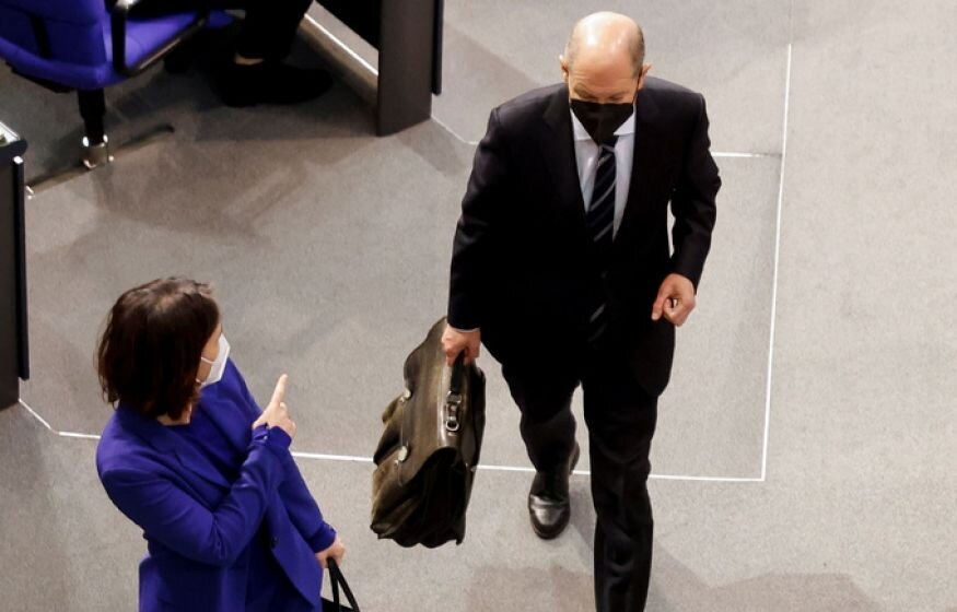    Шольц готовится к увольнению главы МИД Германии Бербок после ее слов о войне с Россией