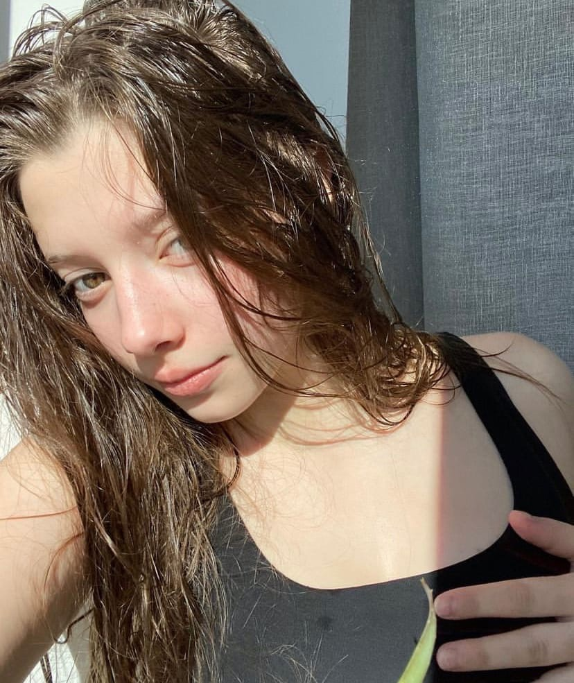 Знакомьтесь, Полина Гухман - к 14 она снялась в главных ролях уже в двух фильмах