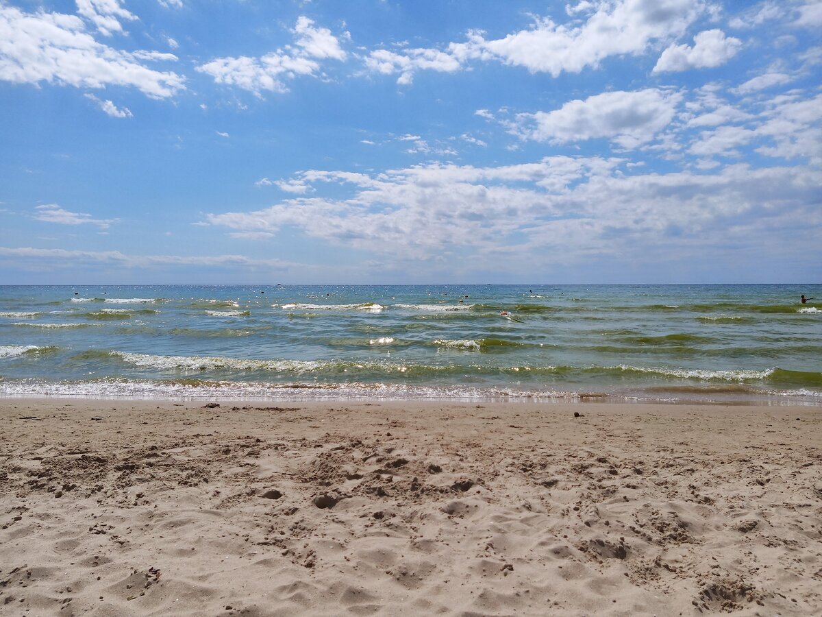 Привет, Анапа! Почему здесь нет никого? Фото автора.