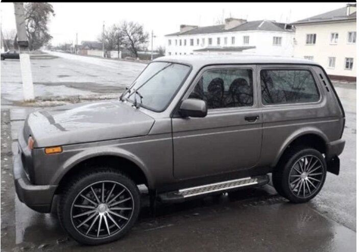 Автомобиль на фото не тот о котором идёт речь!