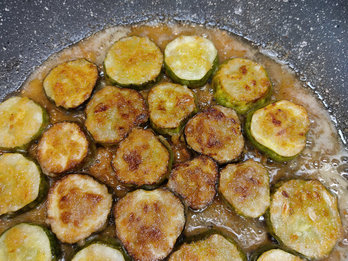 Патиссоны жареные рецепты быстро и вкусно. Огурцы на сковороде.