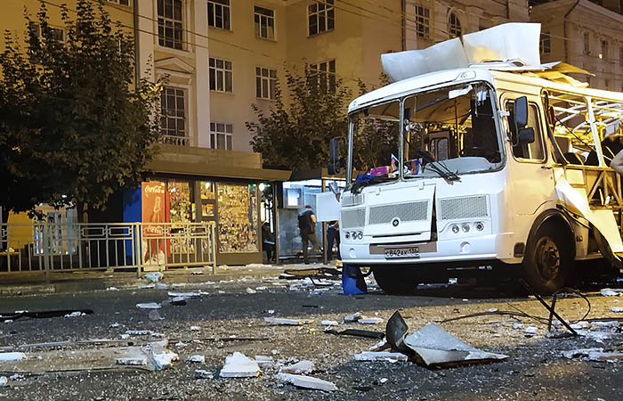 Ошмётки и автобус