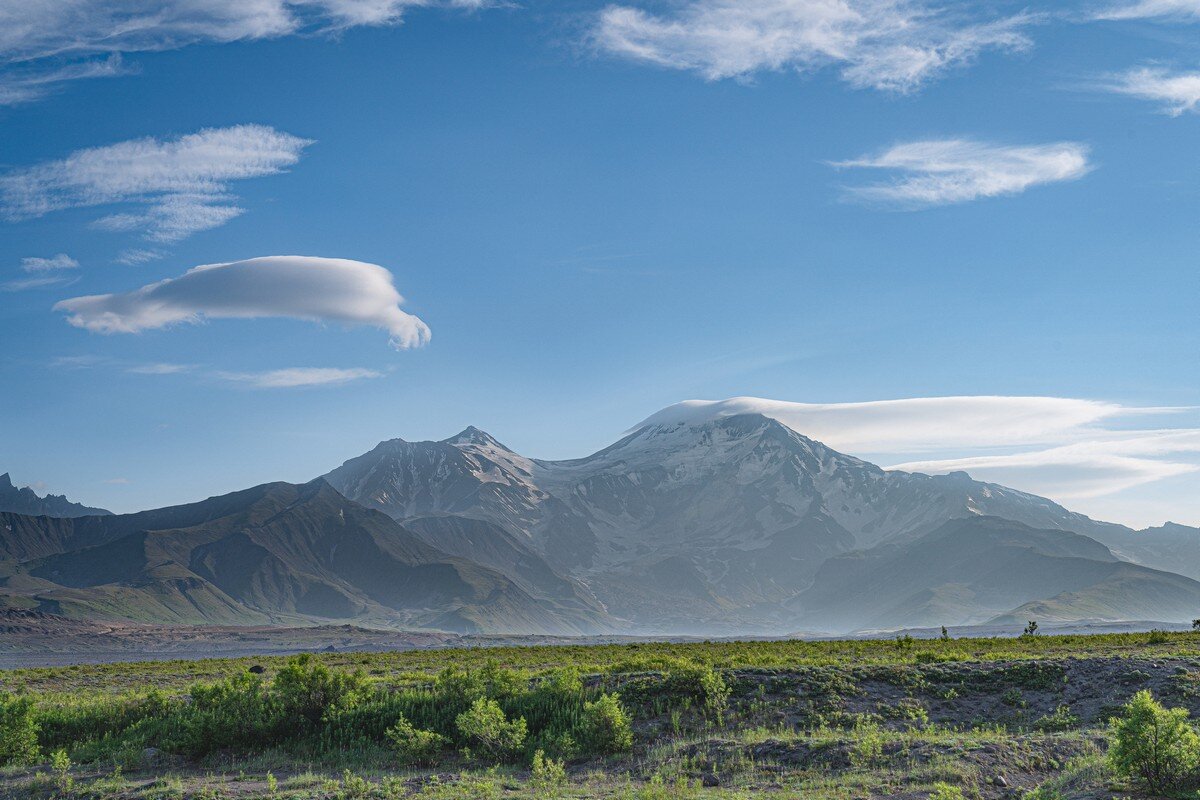 Камчатка 10. Камчатка 10. Камчатка 10. Вулкан толбачик камчатка. Карымская сопка камчатка.