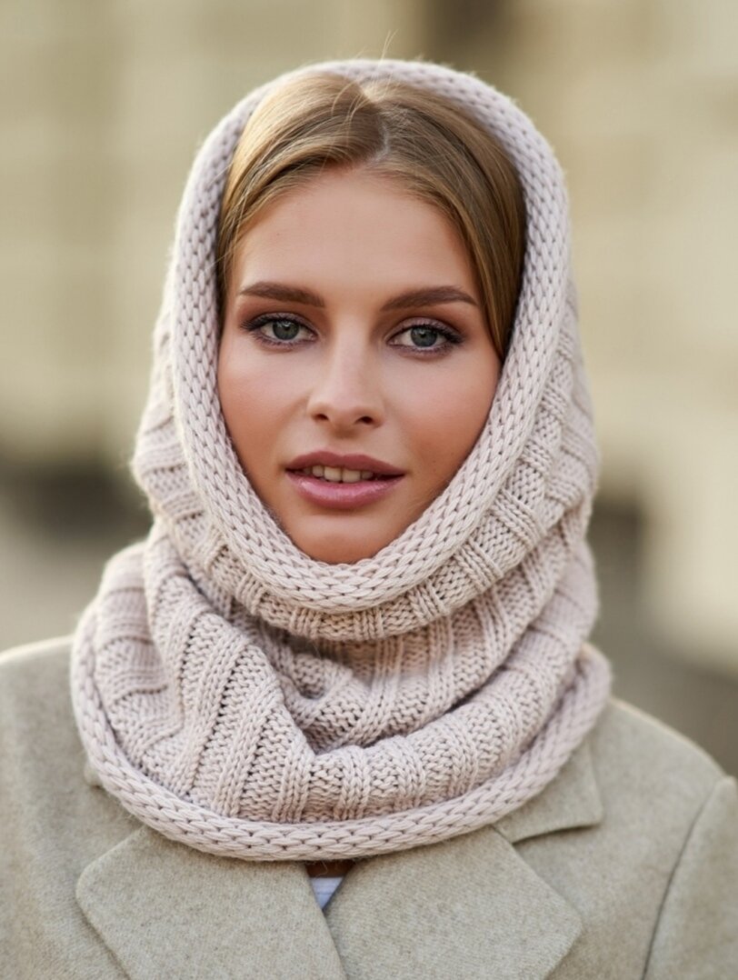 Как носить шарф-хомут