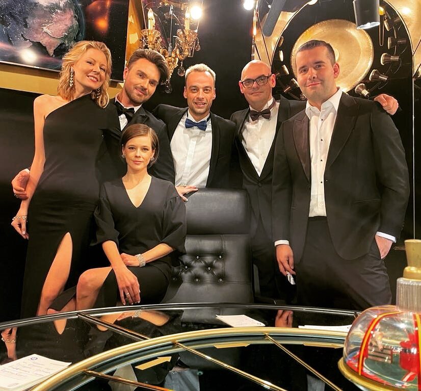 instagram / lachesisq