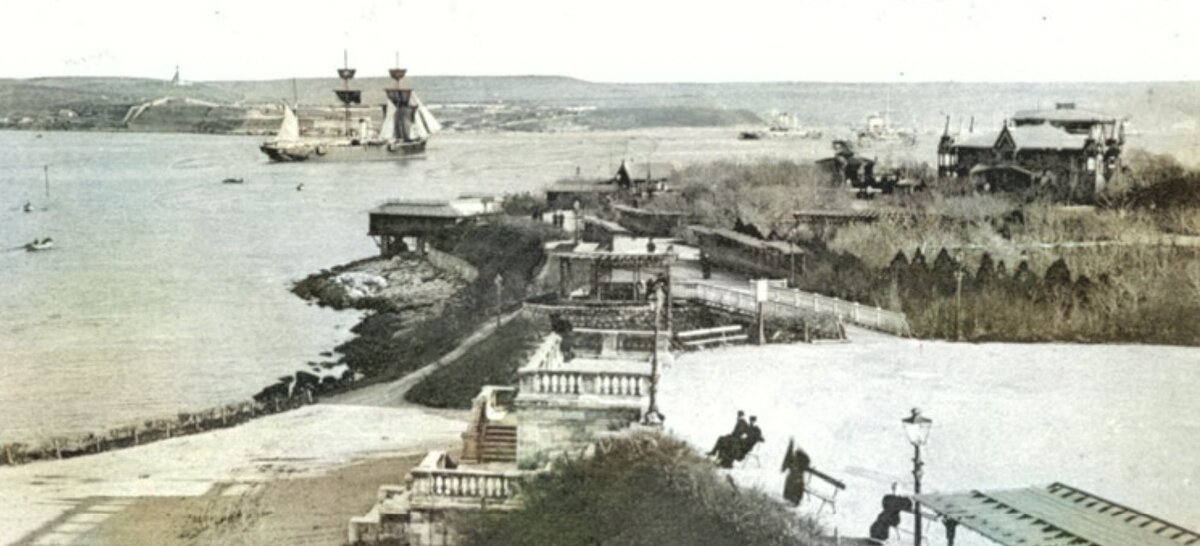 Крейсер «Память Меркурия» на рейде Севастополя