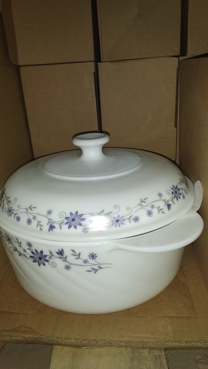 Кастрюля в магазине Светофор