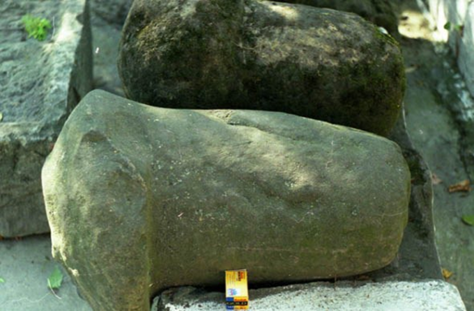 Ровный паз под клин выше пачки