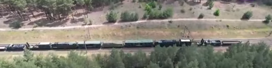 Мы успешно вернулись к бронепоездам! Те в очередной раз доказывают свою необходимость!