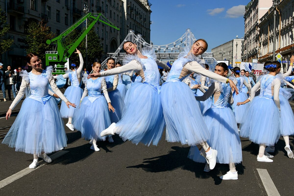 день в москве