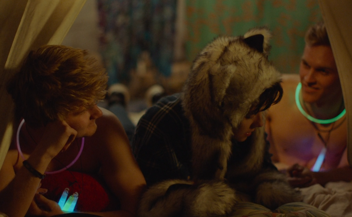 про ЛГБТ пропаганду в фильме для пориджей конечно же не забыли