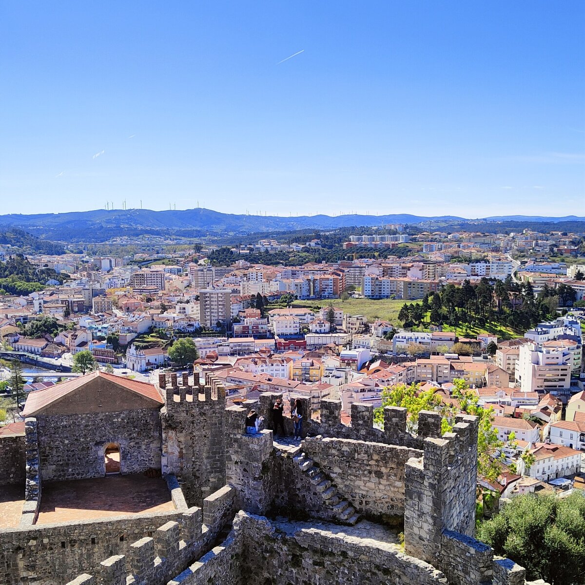 Город Лейрия и ее замок