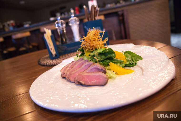    Мясо можно заменить другими продуктами животного происхождения, считает Алексей Калинчев