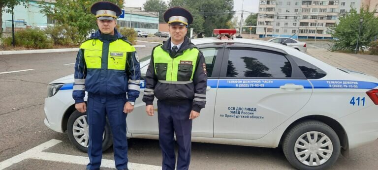    Полицейские с помощью сирены срочно доставили беременную оренбурженку в роддом Белов Михаил Александрович