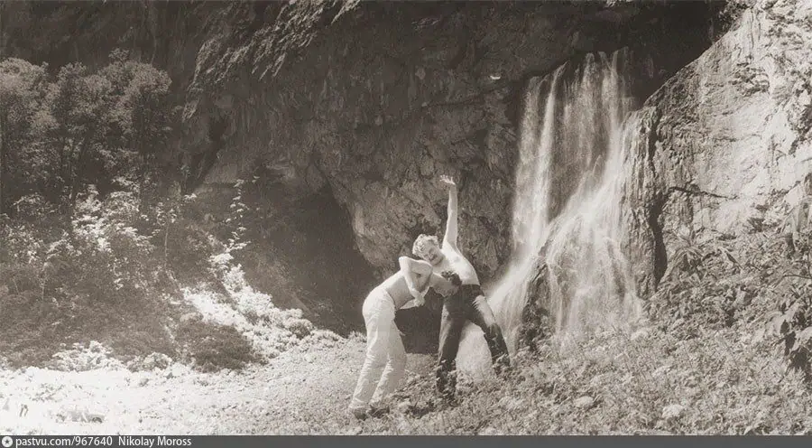 Здравствуйте, товарищи! Сегодня хочу познакомить вас еще с одной подборкой фотографий из СССР, которые расскажут вам о жизни в той стране, которой больше нет.-6