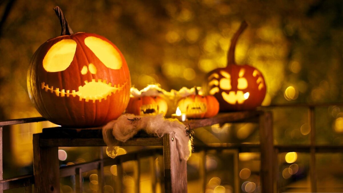 Украшения на Хэллоуин: ТОП-20 идей жуткого неонового декора для оформления дома и заведений бизнеса