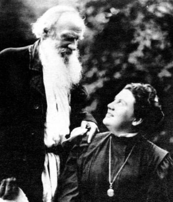Лев Толстой с дочерью Александрой