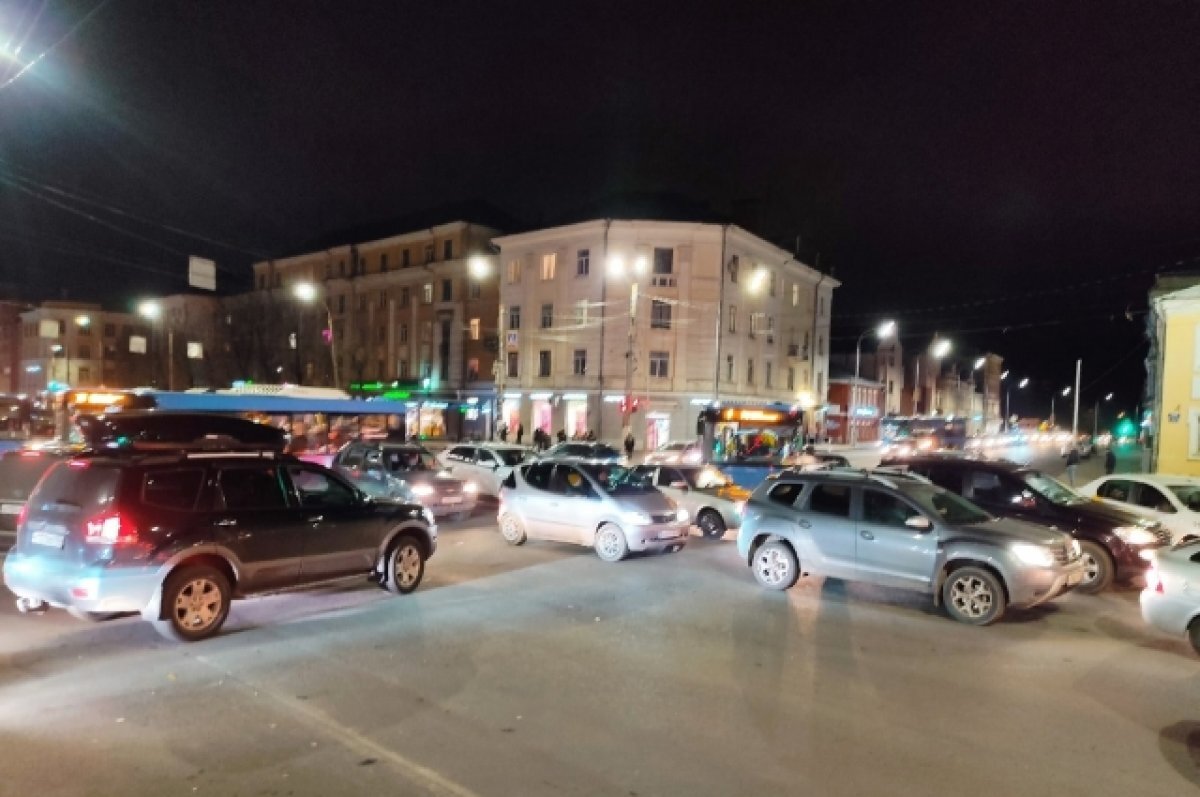    Центр Твери вечером 20 октября встал в «мертвой пробке»