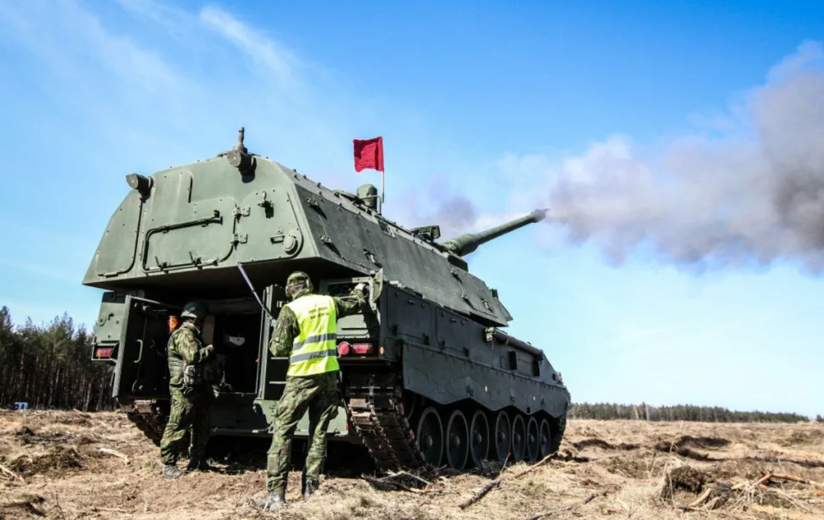 На полигонных стрельбах германское орудие действительно демонстрировало выдающиеся результаты. Фото литовской армии, полигон в Каунасе 2017 год. 