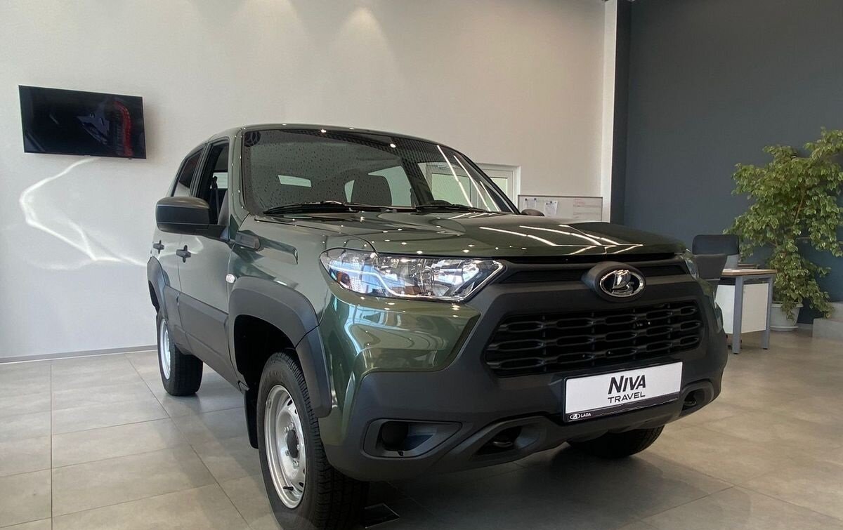 Нива в автосалоне