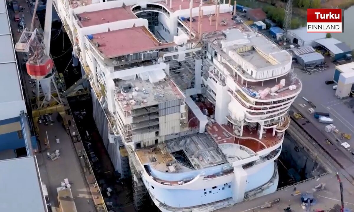В Финляндии готовятся спустить на воду крупнейший в истории круизный лайнер