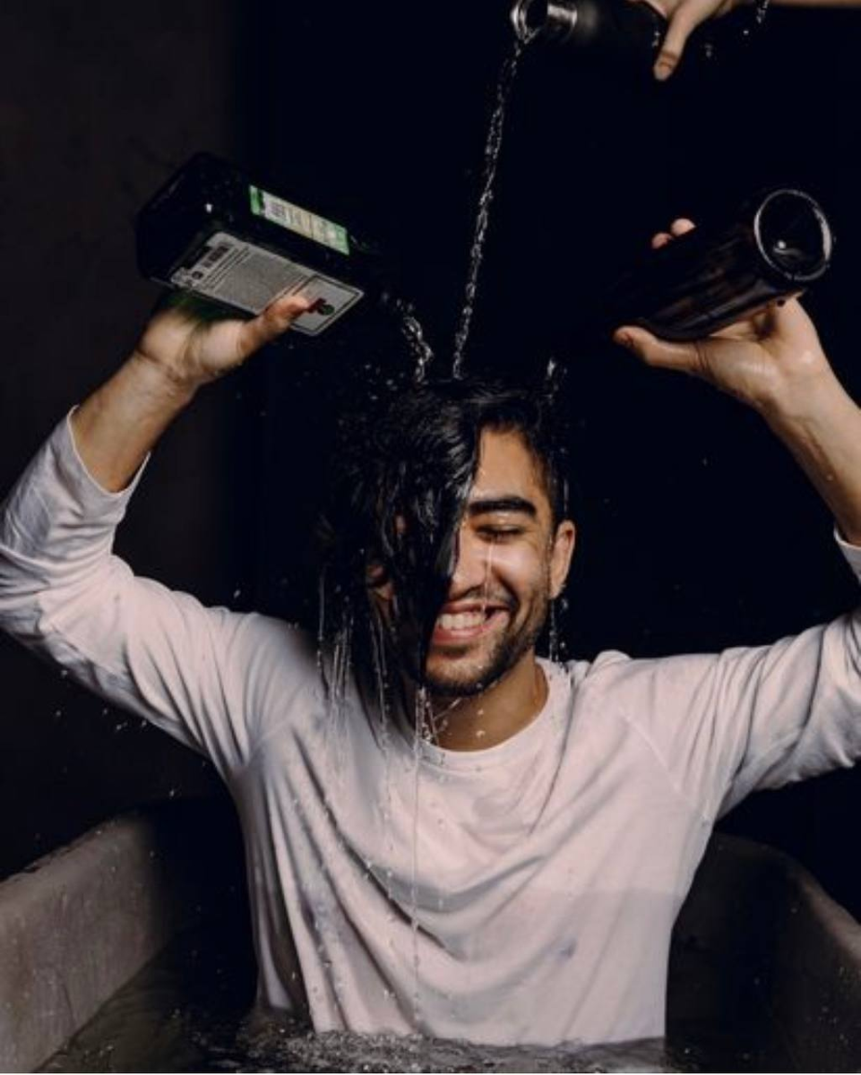 Вот такой веселый и необычный Фируз.