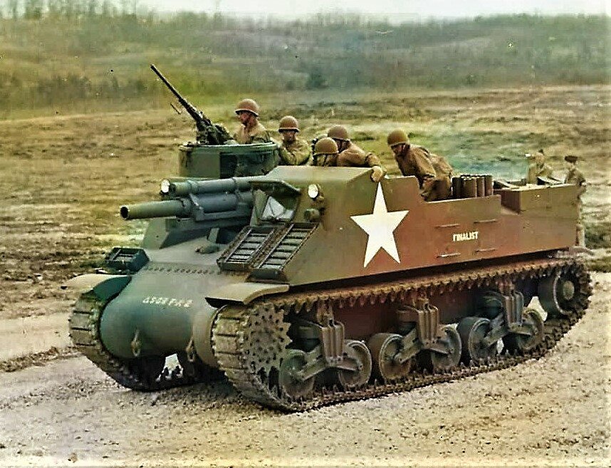 Самоходка М7 «Прист» (Священник) с 105-мм гаубицей .