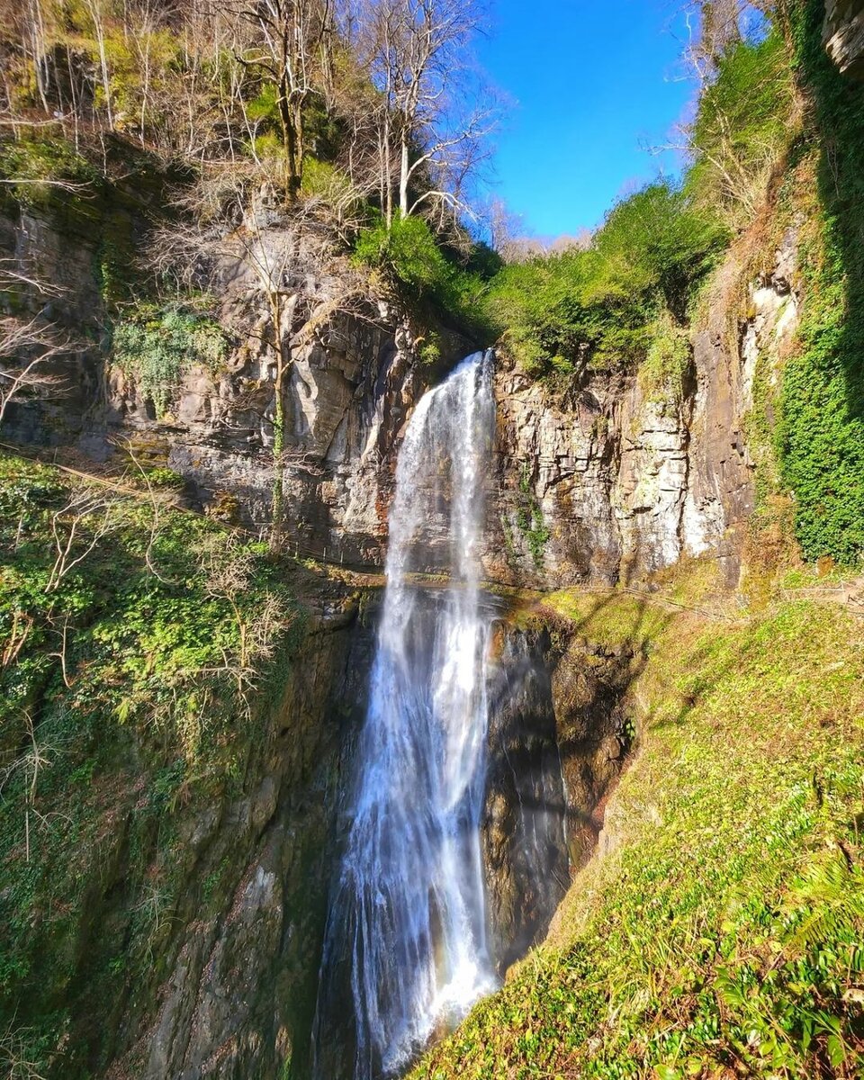 Водопад Великан