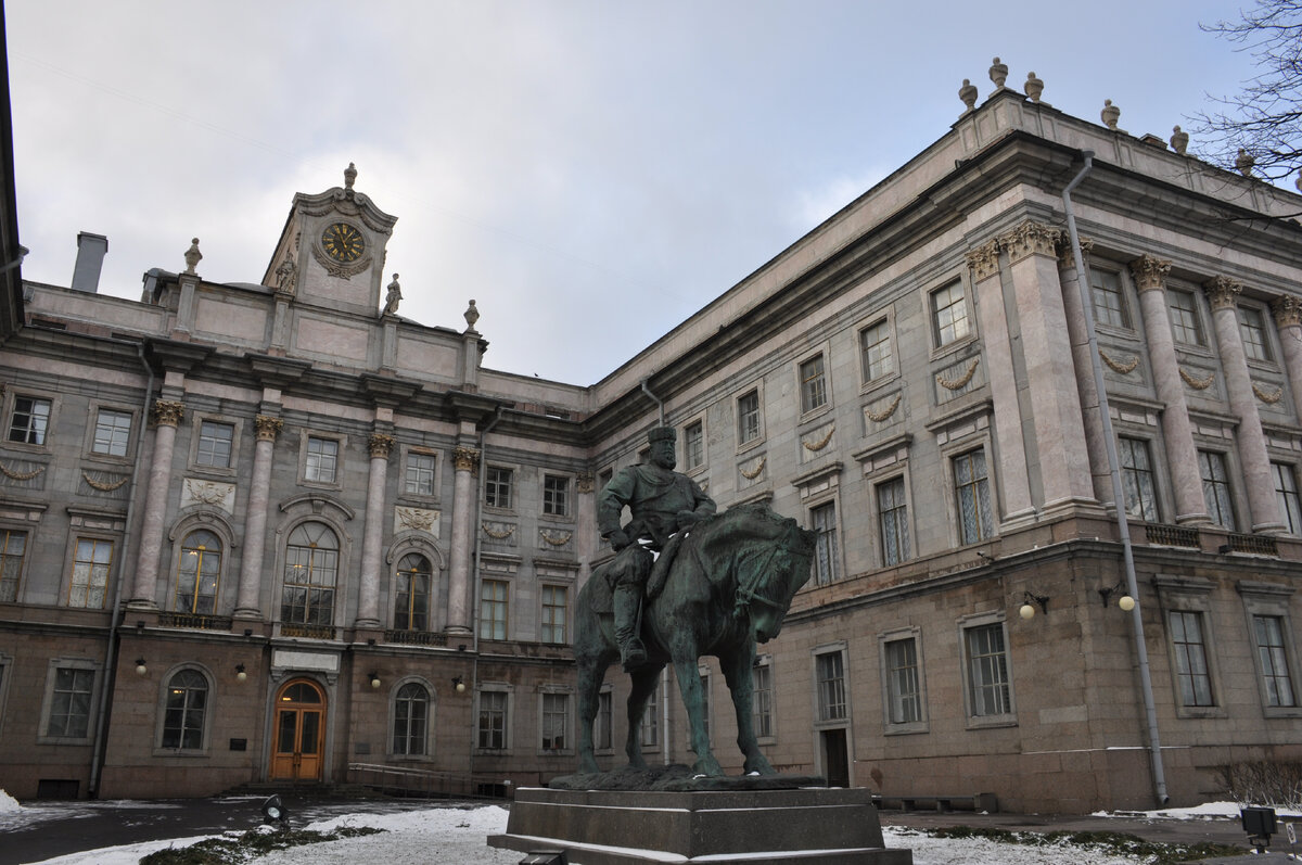 Мраморный дворец