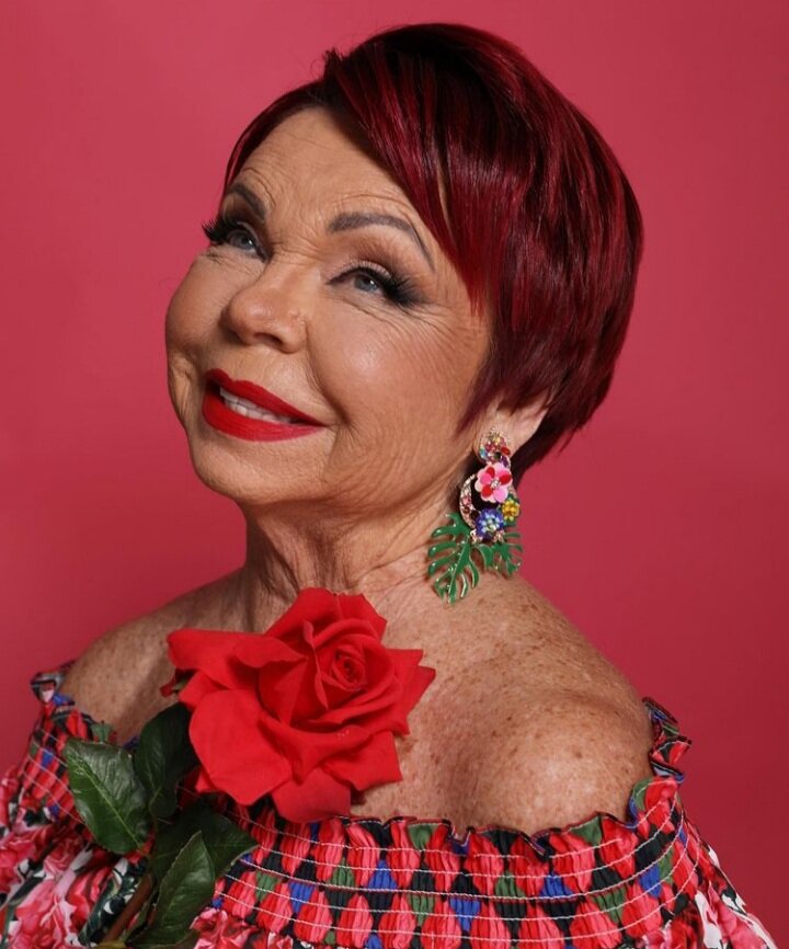 Звезда инстаграм Людмила Порывай. https://instagram.com/mama_luda_star