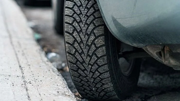 Так паркует свое авто каждый 5ый автовладелец и это чревато