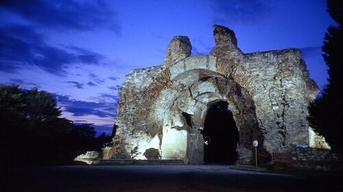 Ворота „Верблюды“