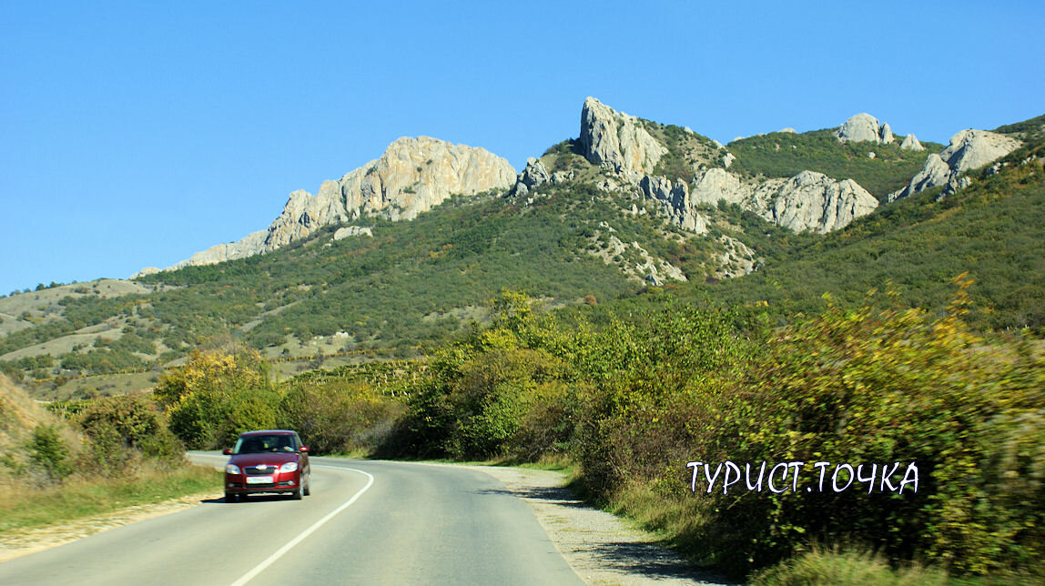 Дорога Судак - Коктебель, ближе к Коктебелю