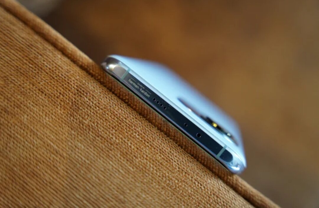 Mi 11: na contramão de Apple e Samsung, novo Xiaomi tem carregador opcional