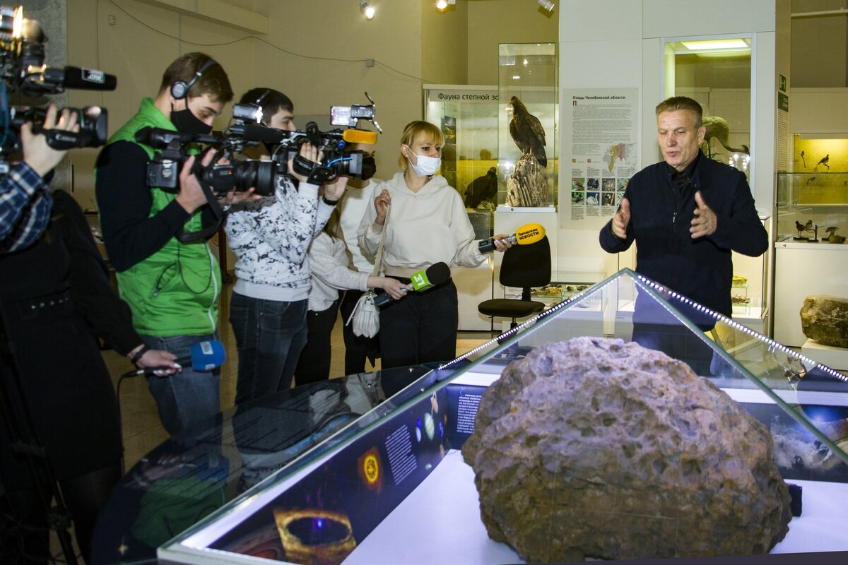 Метеорит в музее