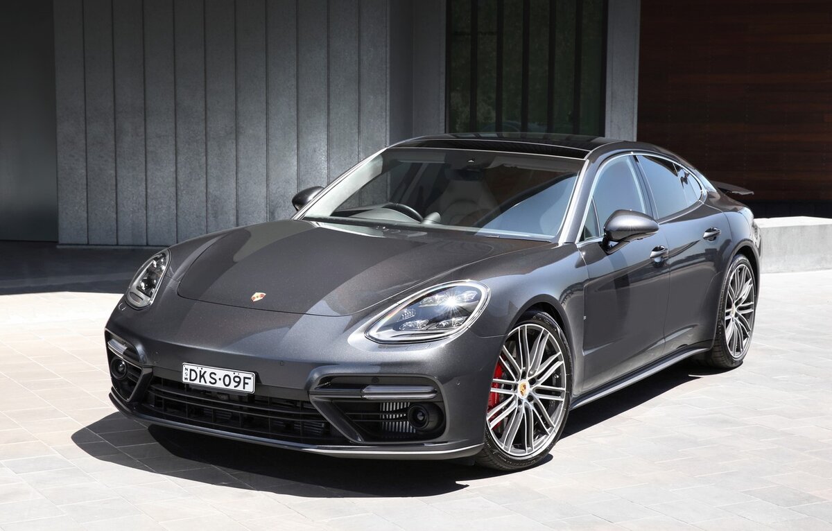 Порш панамера