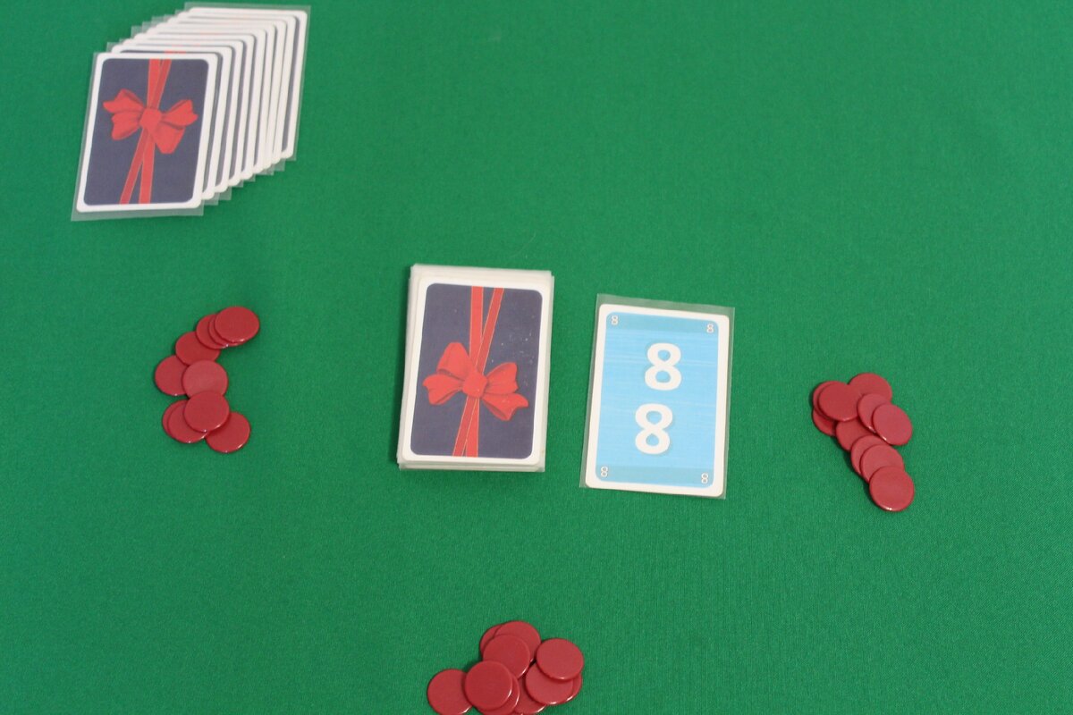 Пример стартовой раскладки на троих