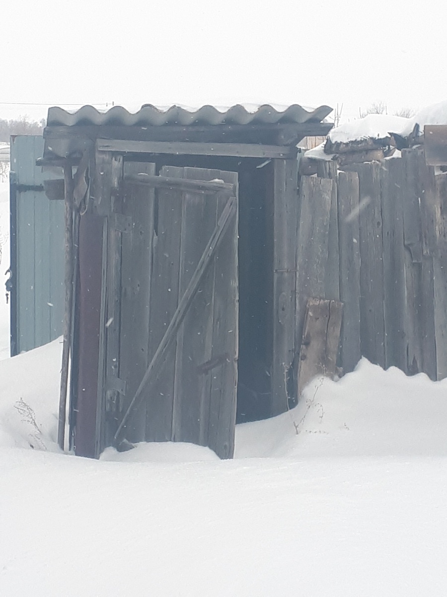 Деревенские удобства