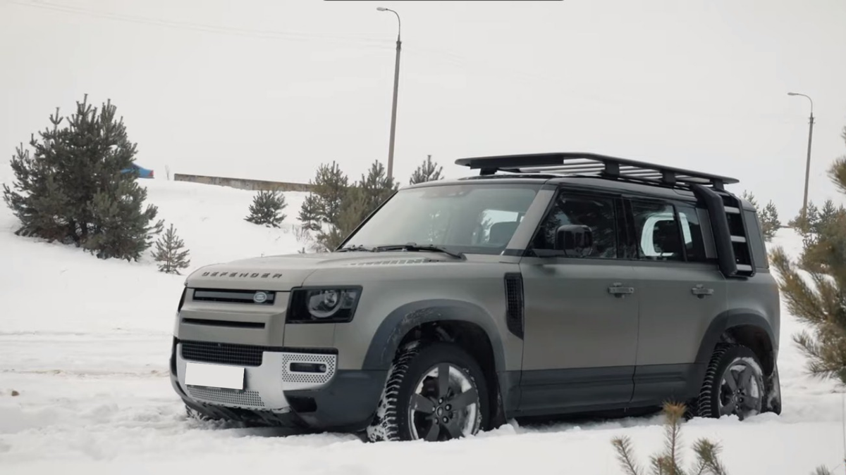 Land Rover Defender 2021